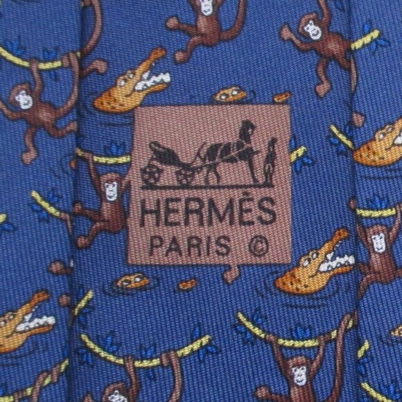 100% REAL HERMES TIE ~ BLUE  FUN MONKEYS SWINGING VINES ABOVE TAN CROCODILES - Picture 3 of 4